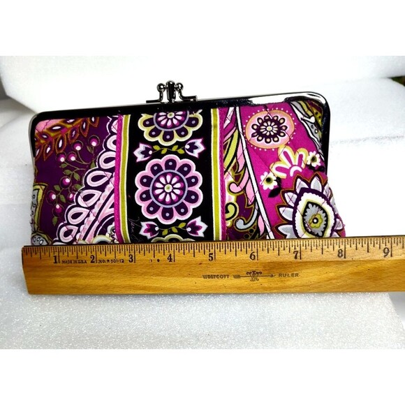 Vera Bradley Double KISSLOCK WALLET Very Berry Paisley Clutch Bag PINK EUC 8"x5" - Picture 3 of 10